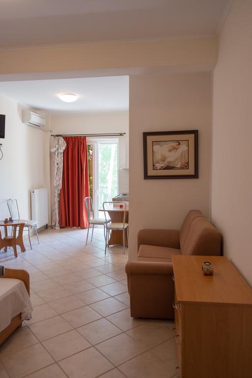 Rooms Nancy Agios Andreas  Room photo